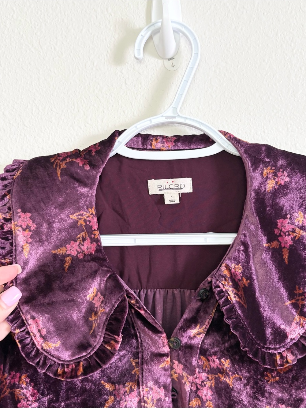 Pilcro by Anthropologie The Keira Collared Button Front Blouse Velvet Size L - Picture 4 of 8